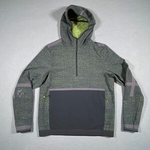 Lululemon Robert Geller‎ Take the Moment Ripstop and Full-On Luon Half-Zip Sz M